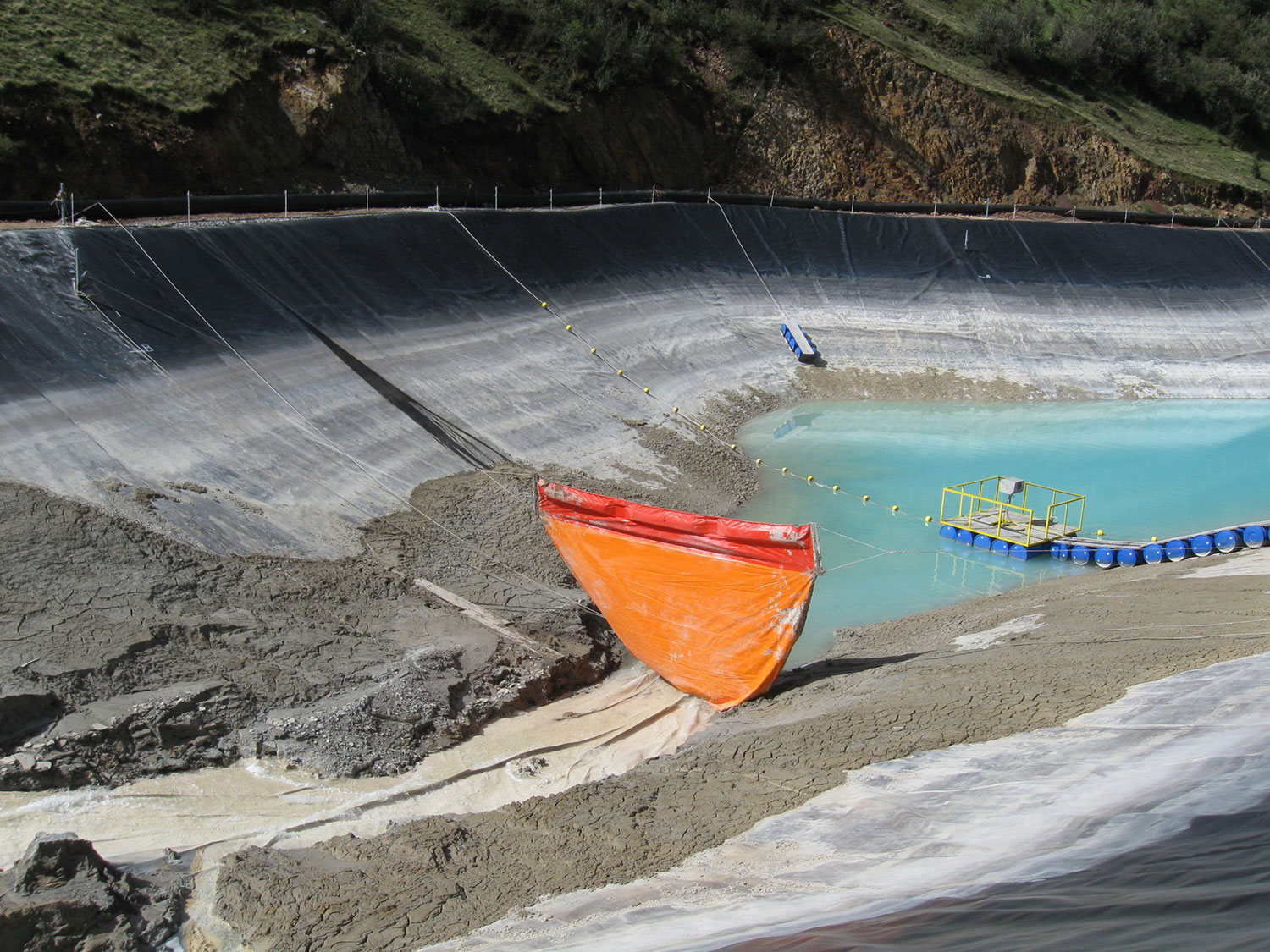 Peru - “Solids Control Mining Reservoirs”