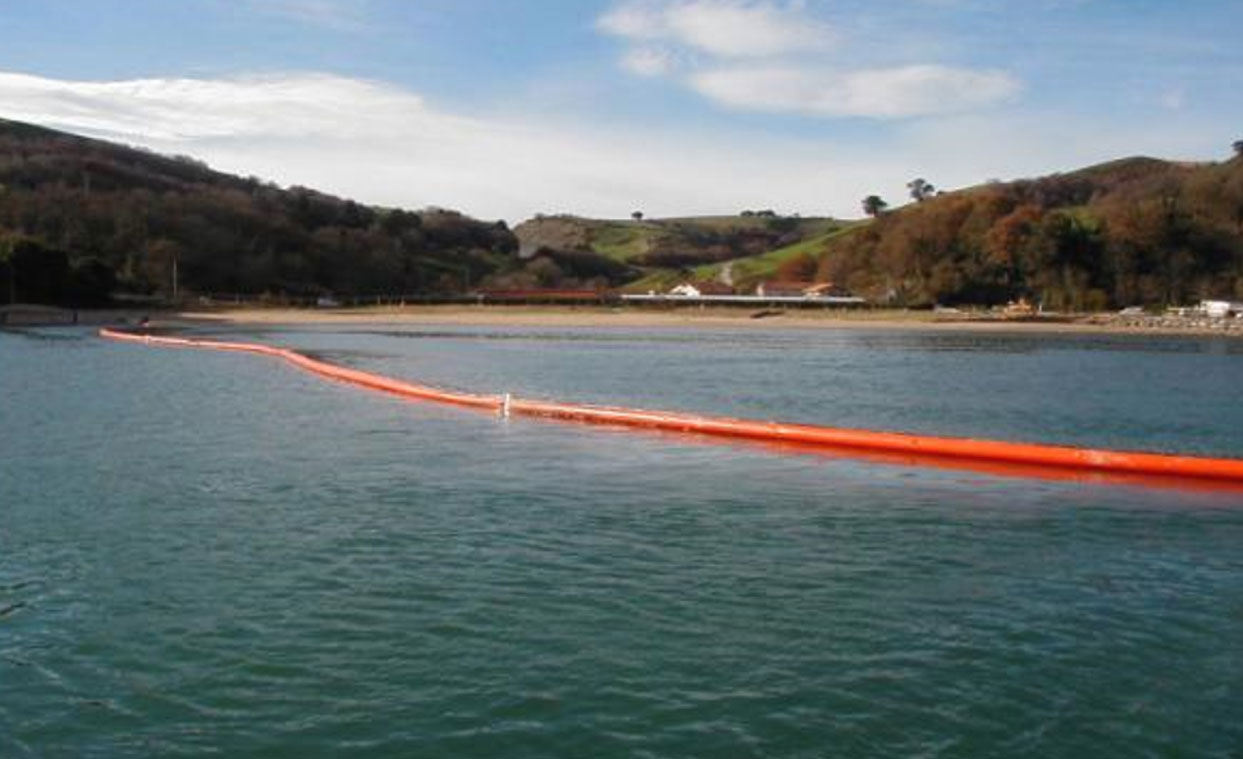 Spain - Prestige Spill - Shoreline
